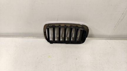 Решетка радиатора правая BMW X5 F15 X6 F16