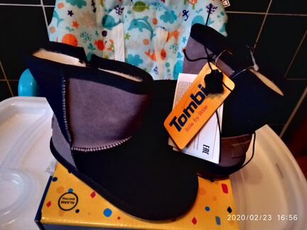 Новые сапожки угги