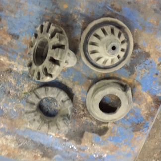 Резинки задних пружин Nissan Skyline V35