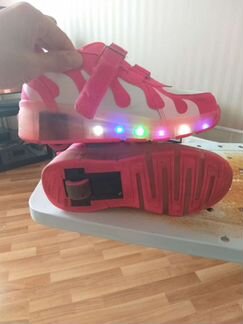 Кроссовки