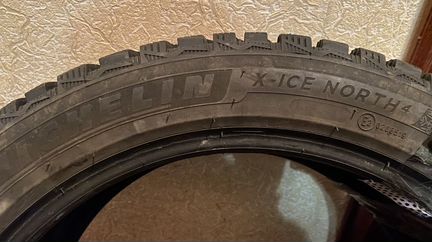 Зимняя резина Michelin (2 штуки)