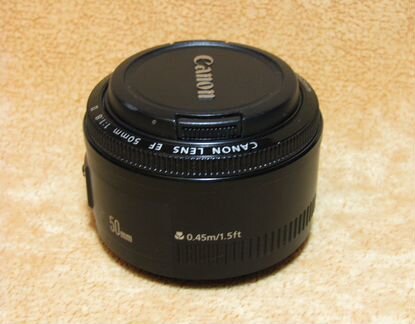 Объектив Canon Lens EF 50 mm 1:1:8 II 0.45m/1.5 ft
