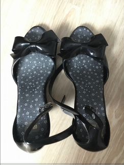 Босоножки Melissa