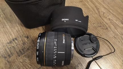 Sigma 30mm f/1.4 EX DC Autofocus Sony Alpha