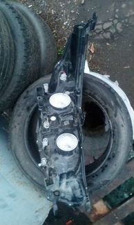 Toyota Highlander III фара левая галоген