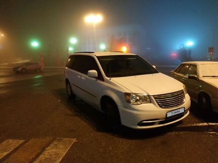 Chrysler Town & Country 3.6 AT, 2013, 181 000 км
