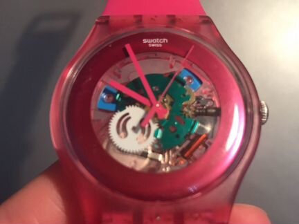 Прозрачные часы swatch