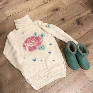 Свитер дизайнерский шерстяной