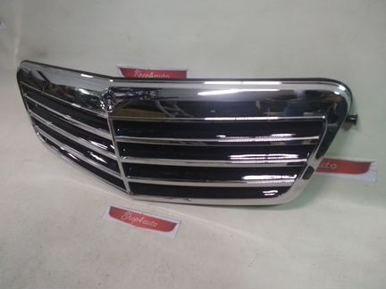 Решетка радиатора Mercedes W212 Мерседес с 2009г