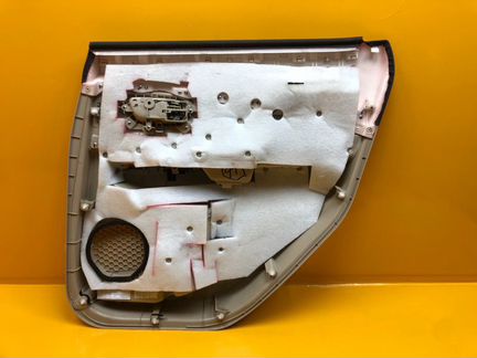 Обшивка двери задняя левая Nissan Murano Z52