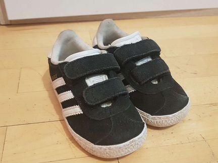 Кроссовки Adidas