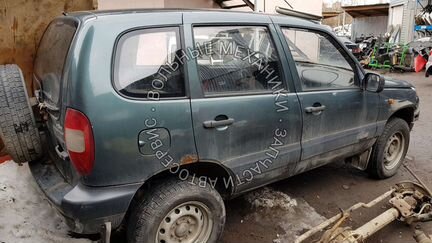 Зеркало на Ниву 2123 Шеви. Авторазборка