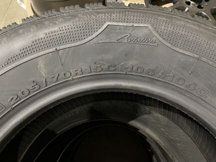 Шины новые зимние Kumho 205/70R15C