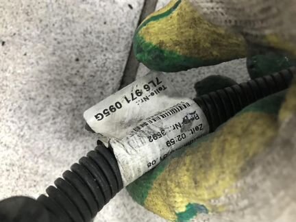 Проводка переднего бампера VW Touareg 7L 2003) 201