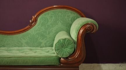 Антикварное рекамье