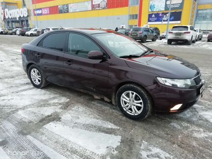 KIA Cerato 1.6 МТ, 2011, 300 000 км