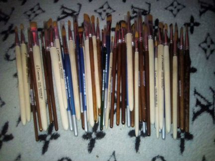 Художественная кисть шт