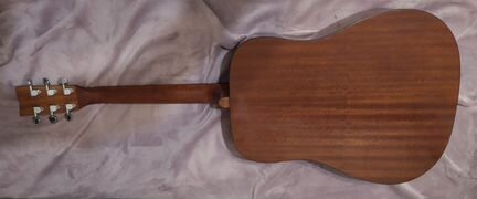 Гитара акустика, Yamaha