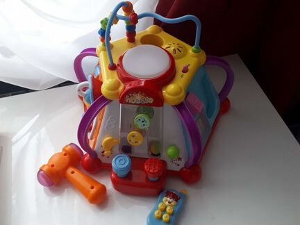 Развивающий центр huile toys