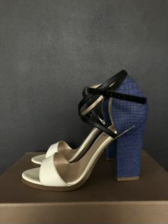 Кожаные босоножки guess р.36.5