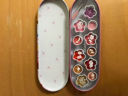 Косметика для девочек 