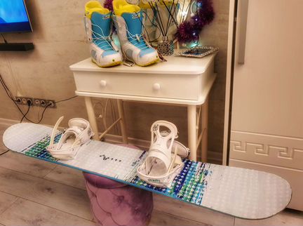 Сноуборд Burton, ботинки Burton, крепление Burton