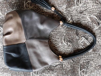 Сумка кожаная состояние новой