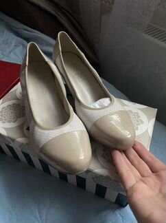 Туфли кожаные лаковый мыс 38