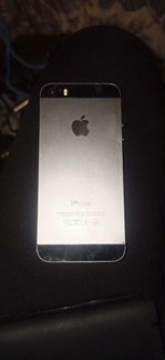 Телефон iPhone 5 с дополнительной батареей