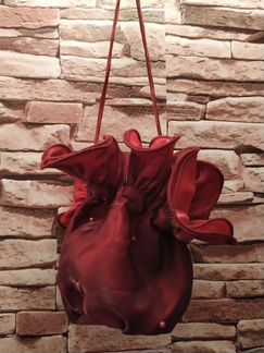 Красивое платье на девочку 6-8 лет