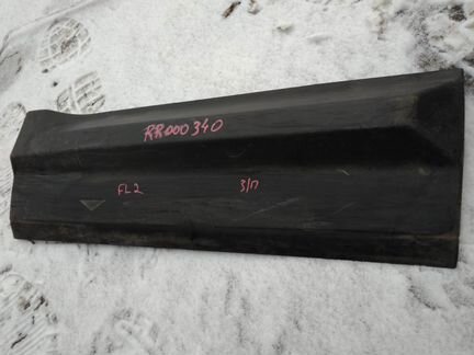 Молдинг двери задней правой Land Rover Freelander2