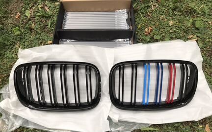 Решетки радиатора с Триколором BMW X5 E70 X6 E71