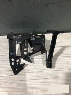 Замок капота Mercedes-Benz S-Class W221 OM642.930