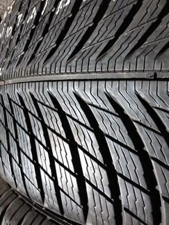 275/45/20 Michelin Pilot Alpin 5 RunFlat
