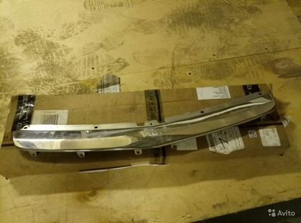 Молдинг переднего бампера хром Bentley 3Y0807837
