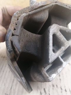 Подушка двигателя Mercedes-Benz Vito W639 OM646