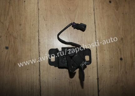 Замок капота Volkswagen Polo V 2009-нв